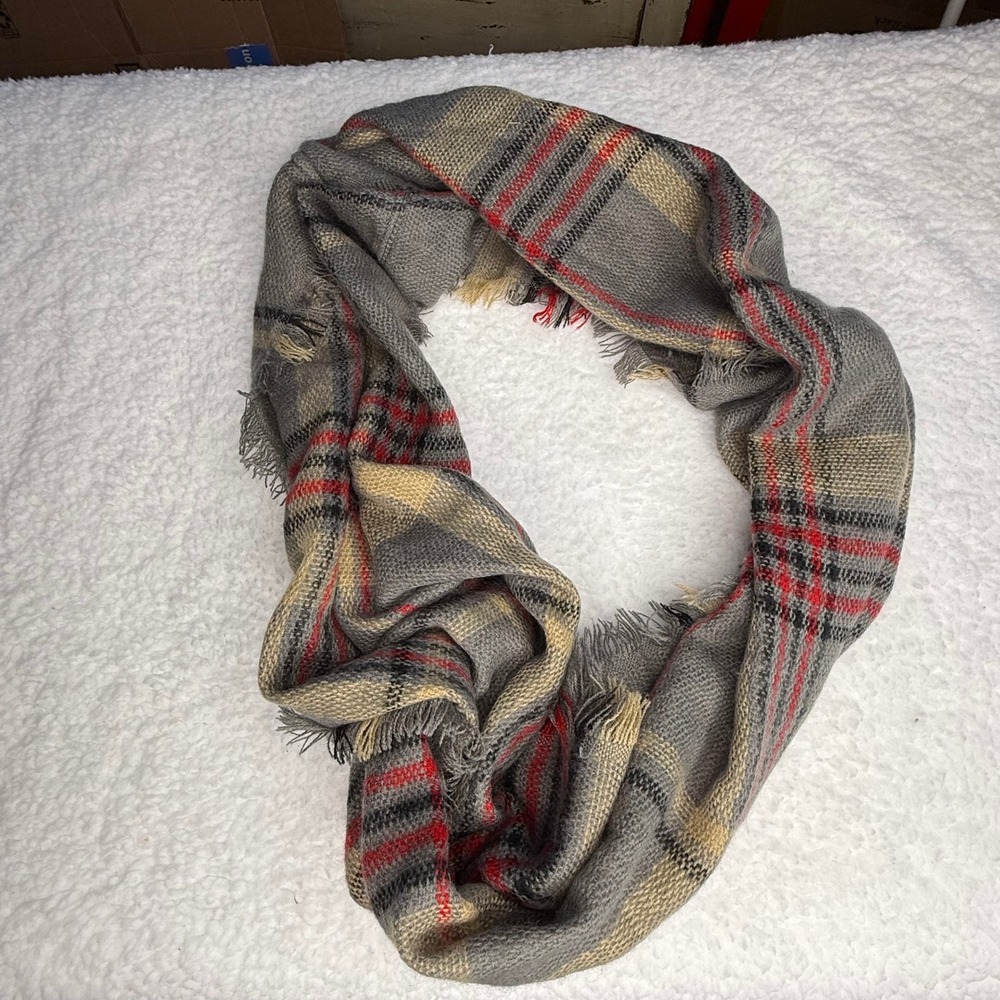 Simply Southern Plaid Blanket Scarf Grey Red Tan Fringe Oversized Wrap One Size - Picture 2 of 3